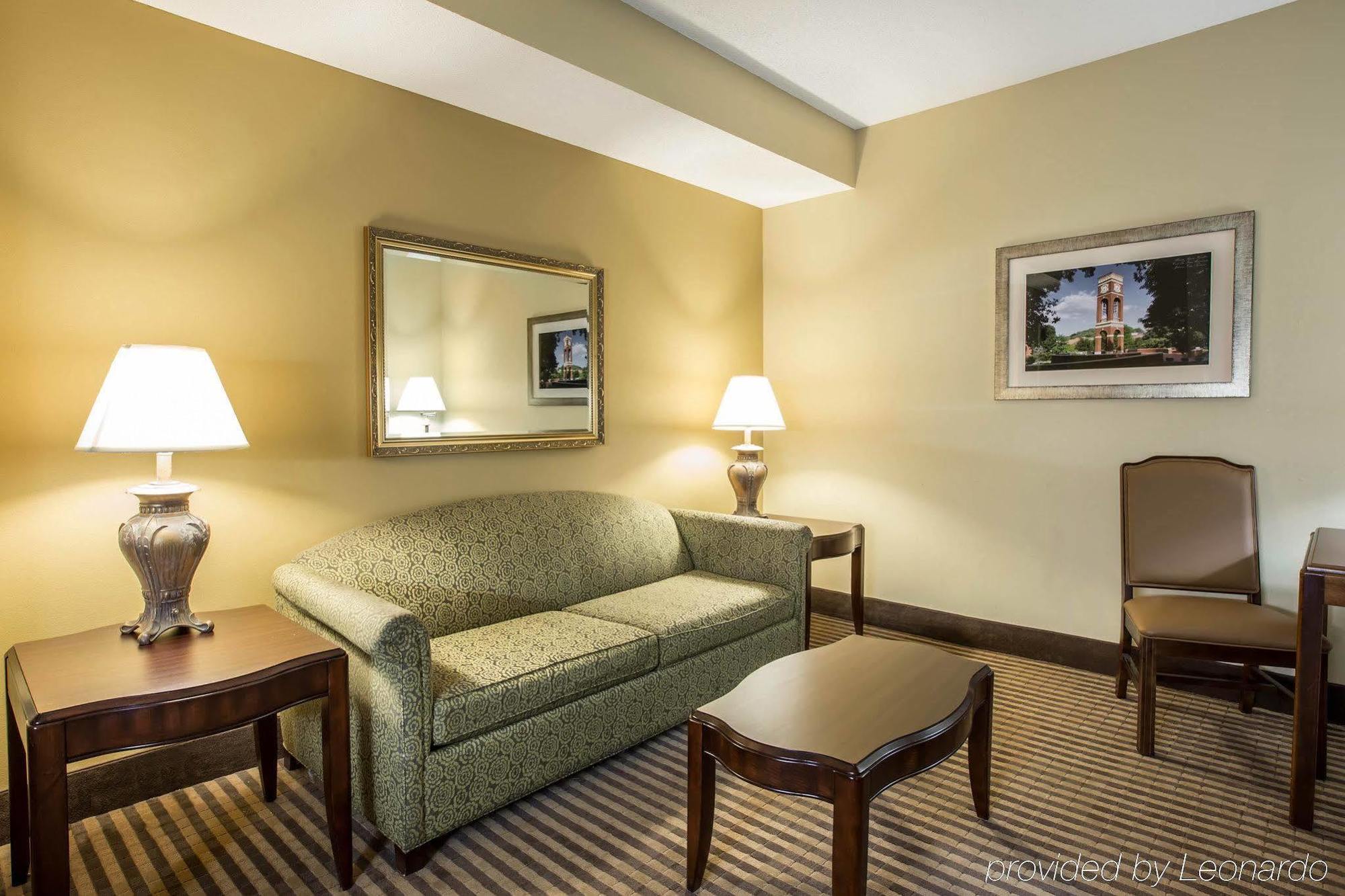 Comfort Suites Johnson City Near University Exterior foto